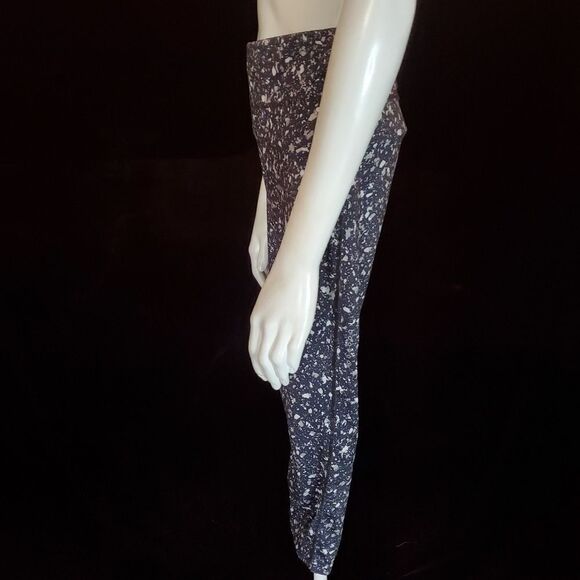 Nike Power Essential Black & Gray Cropped Running Leggings (S) - Picture 6 of 8